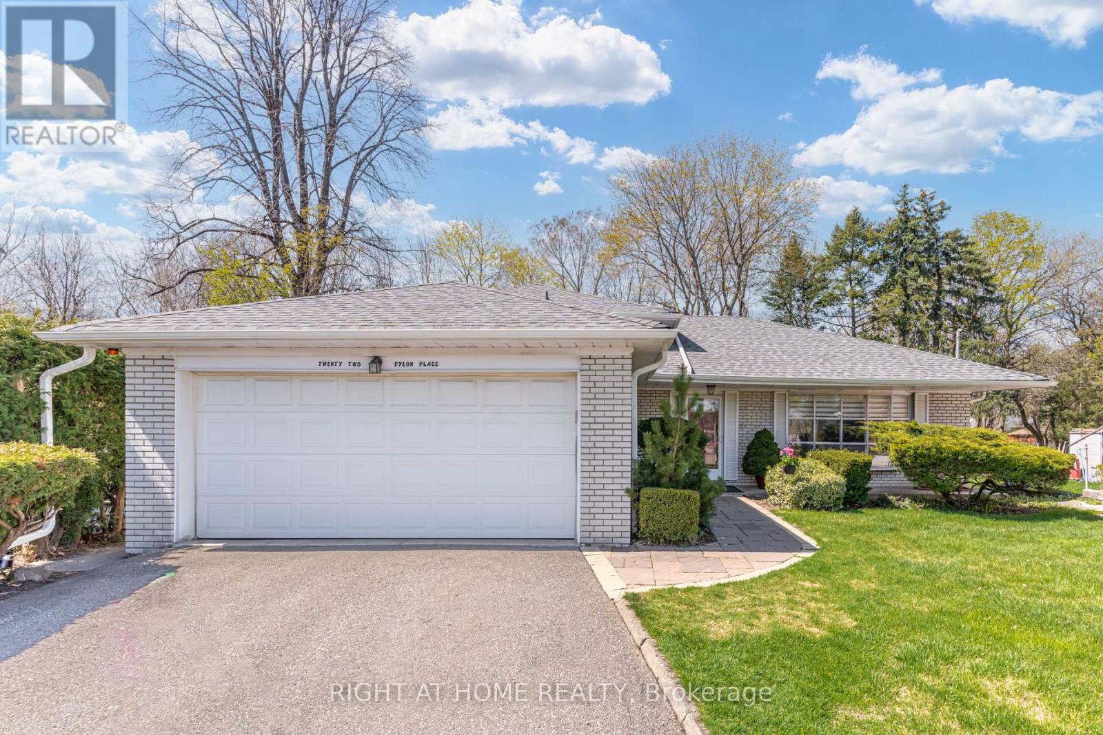 Property at 22 PYLON PLACE image 4