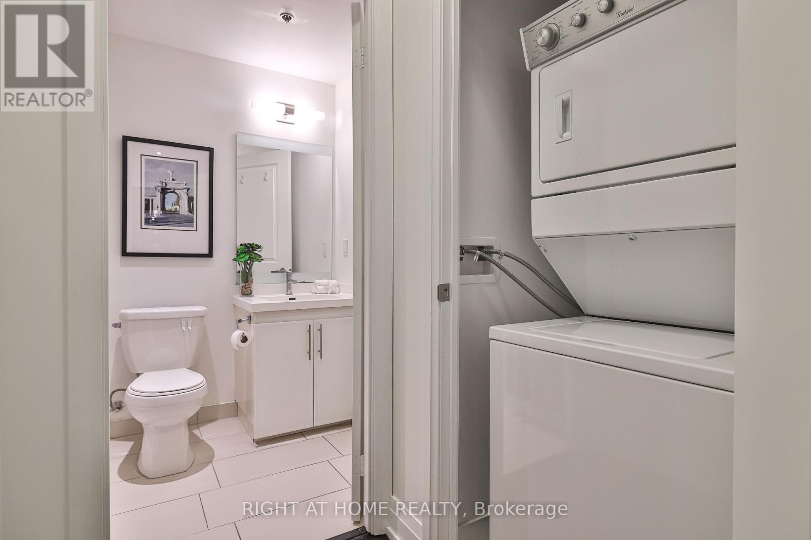 209 - 65 Speers Road, Oakville, Ontario  L6K 0J1 - Photo 24 - W12129129