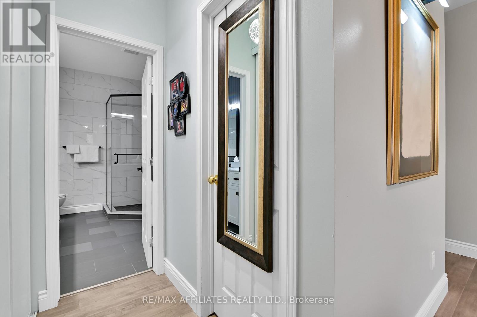 220 Allgrove Way, Ottawa, Ontario  K2S 2H7 - Photo 11 - X12043607