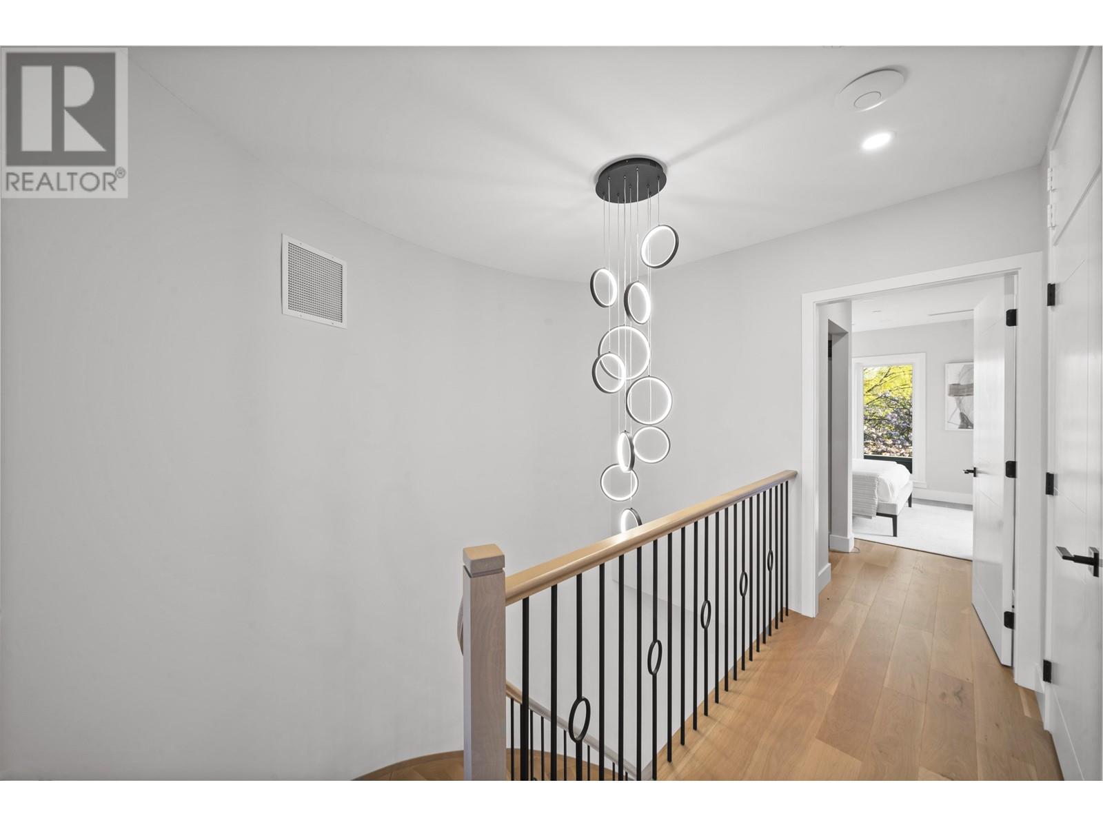 2455 W 10th Avenue, Vancouver, British Columbia  V6K 2J4 - Photo 31 - R2999461
