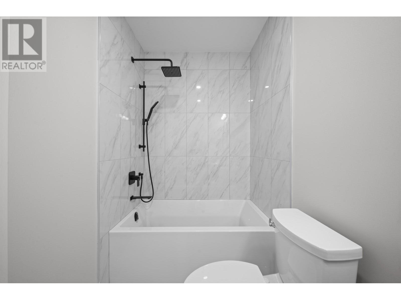 2455 W 10th Avenue, Vancouver, British Columbia  V6K 2J4 - Photo 32 - R2999461