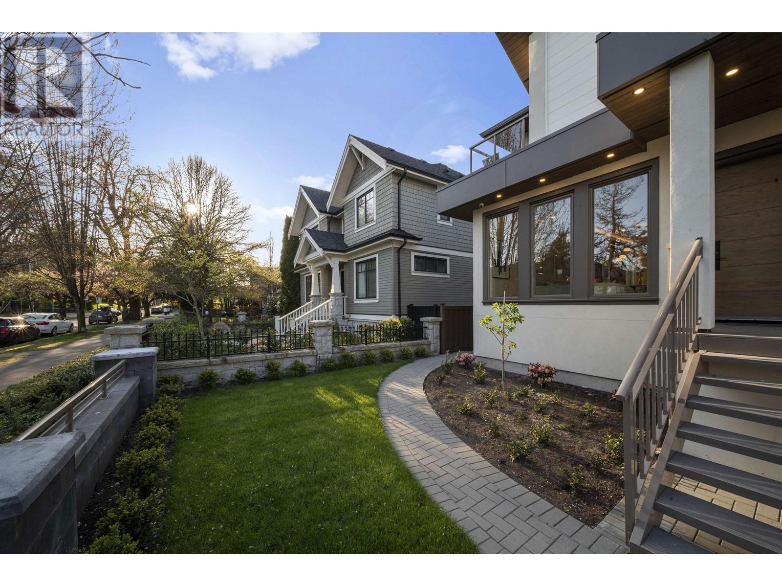 2455 W 10th Avenue, Vancouver, British Columbia  V6K 2J4 - Photo 36 - R2999461