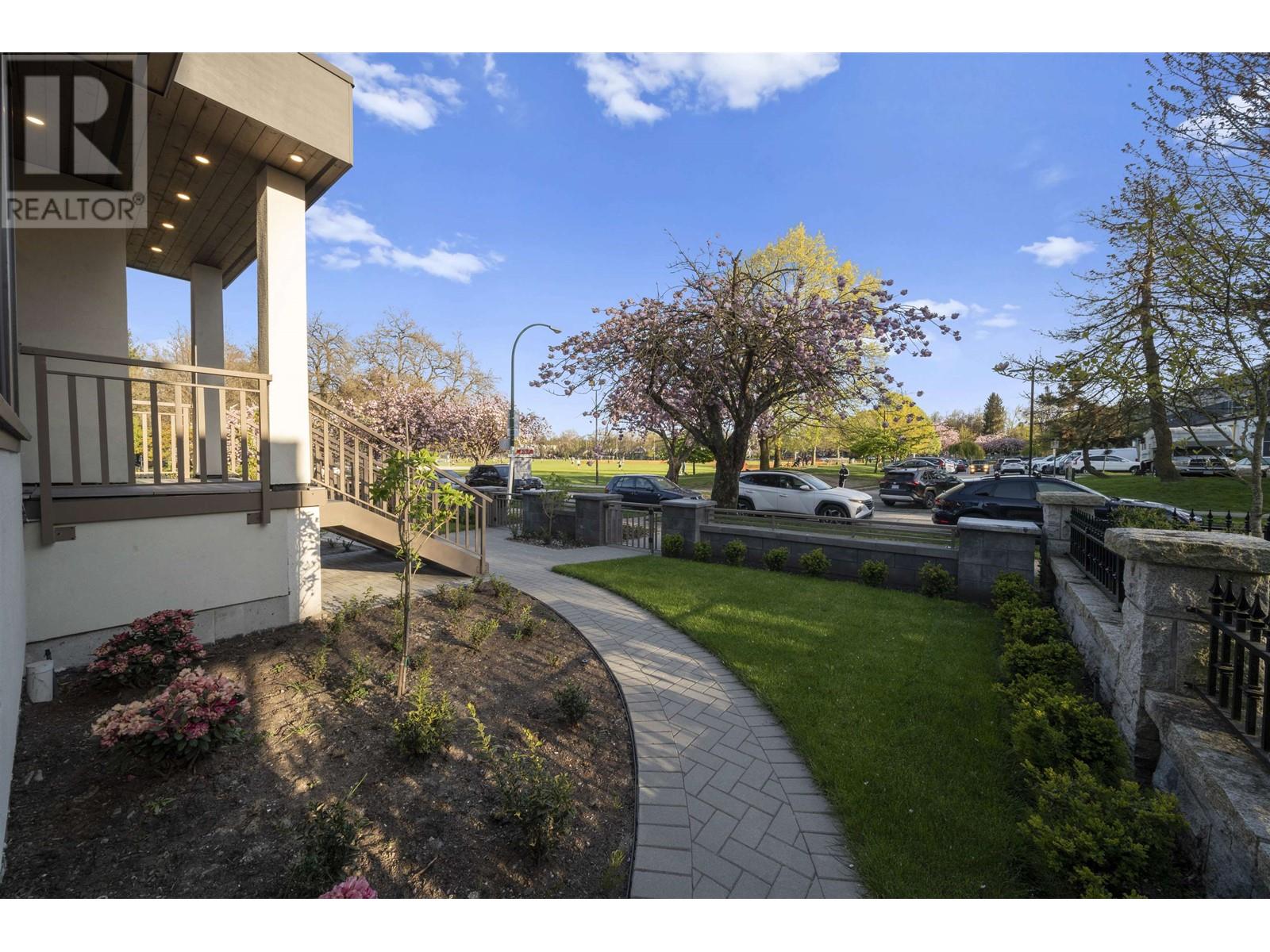 2455 W 10th Avenue, Vancouver, British Columbia  V6K 2J4 - Photo 37 - R2999461