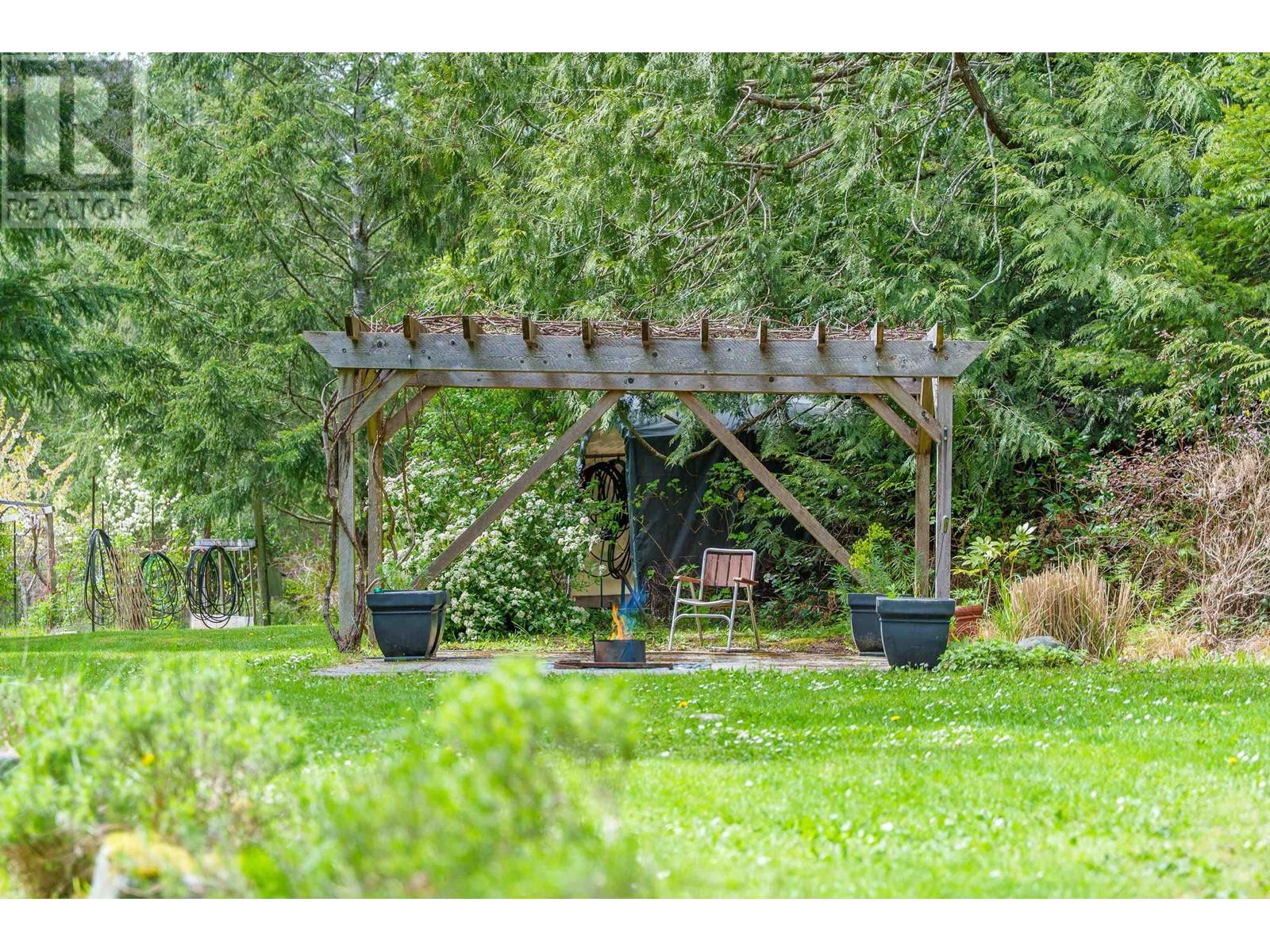 1531 Lockyer Road, Roberts Creek, British Columbia  V0N 2W1 - Photo 37 - R2999440