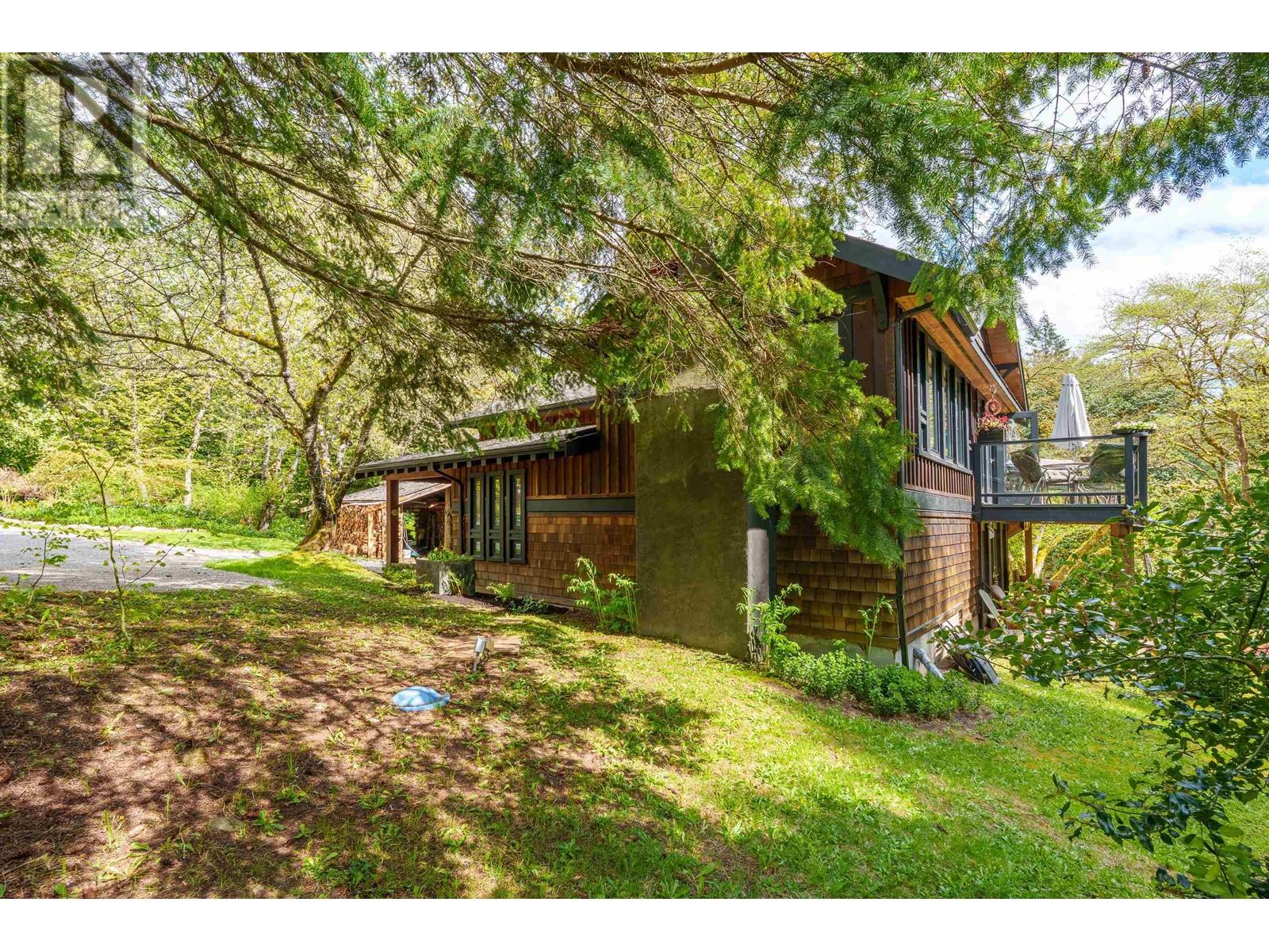 Property at 1531 LOCKYER ROAD image 4