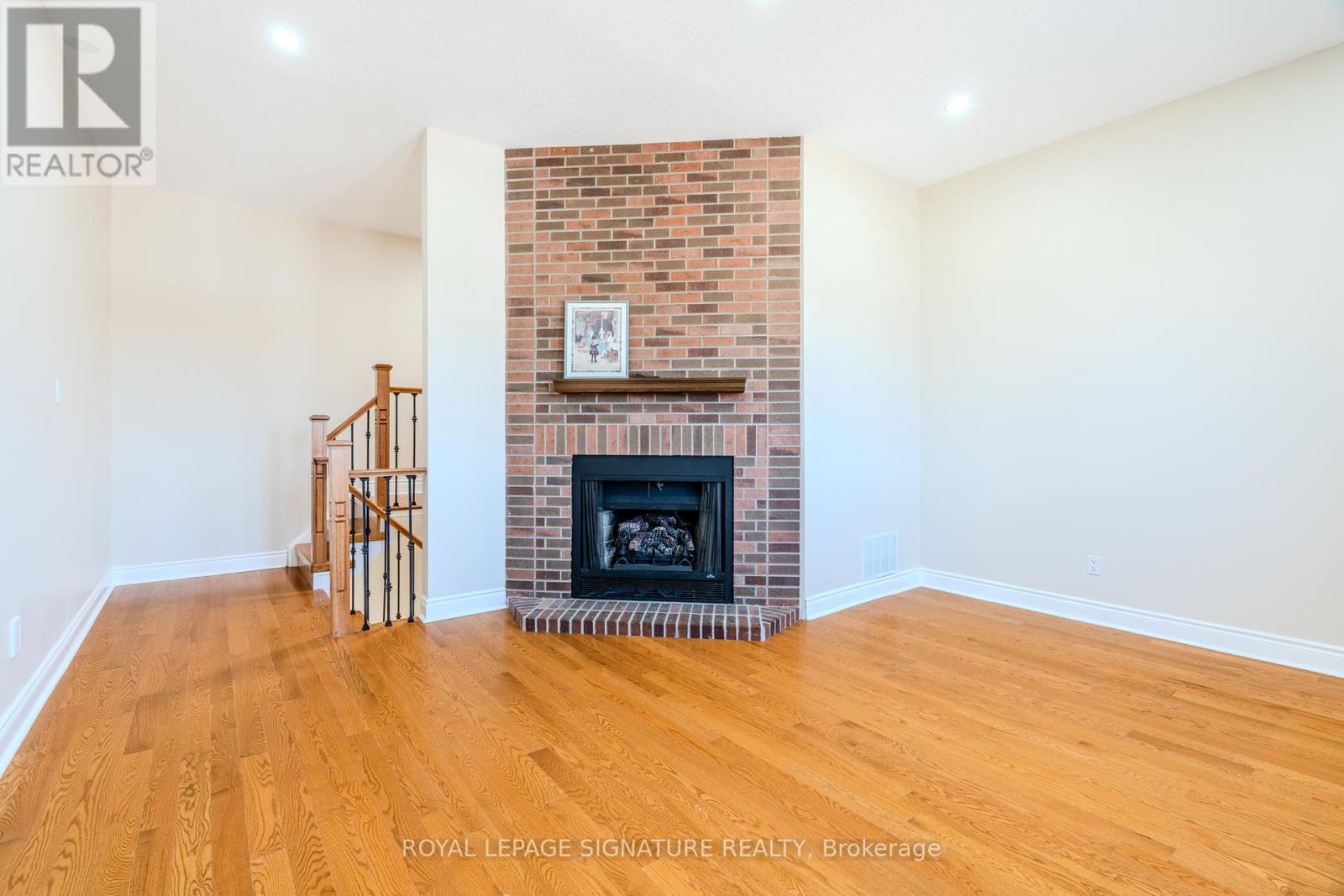 3263 Pebblewood Road, Mississauga (Meadowvale), Ontario  L5N 6P4 - Photo 14 - W12091403
