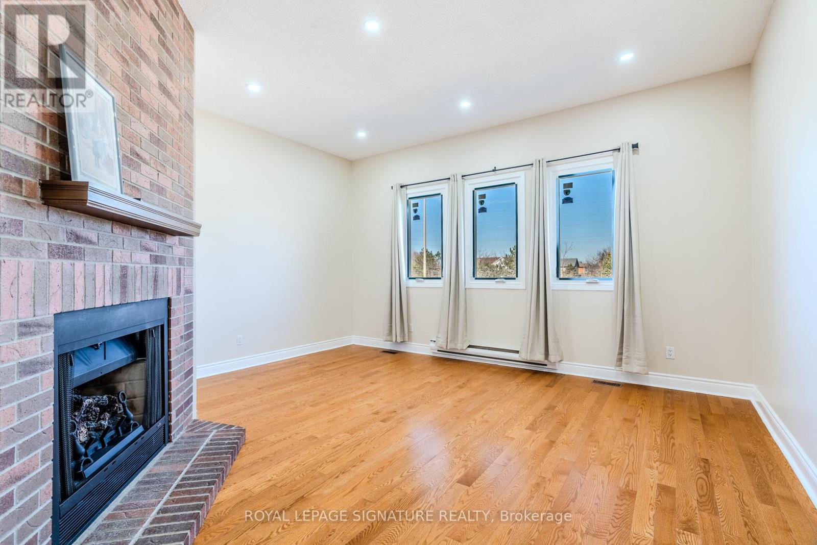 3263 Pebblewood Road, Mississauga (Meadowvale), Ontario  L5N 6P4 - Photo 12 - W12091403