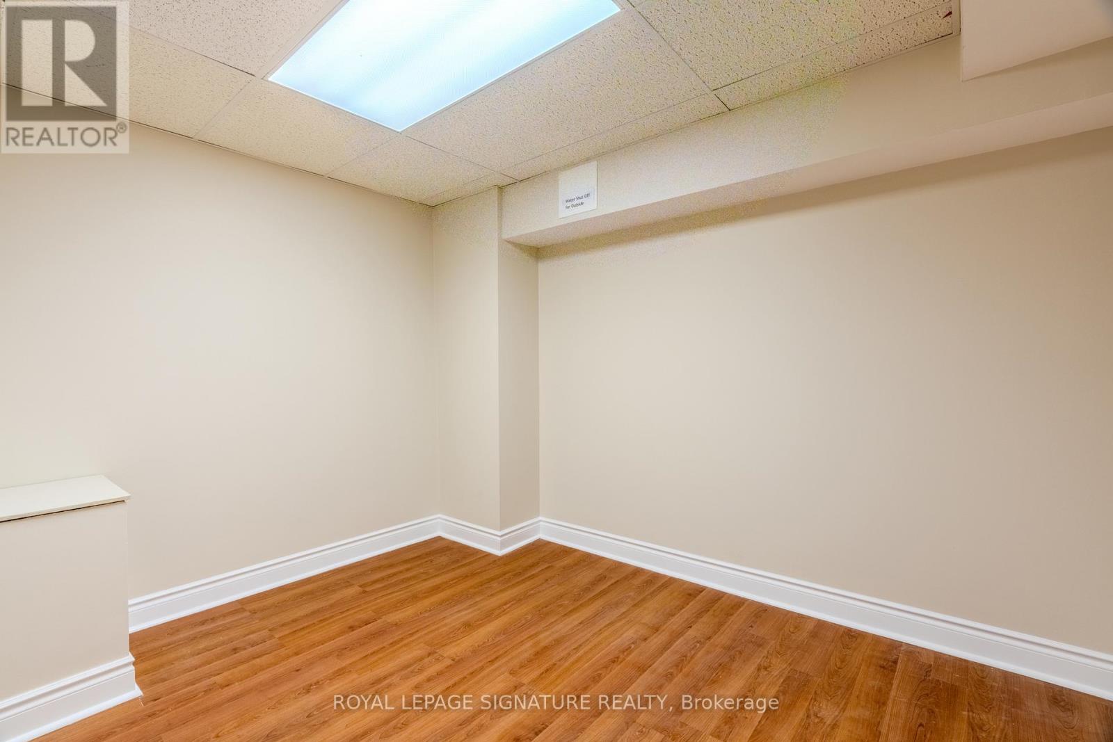 3263 Pebblewood Road, Mississauga (Meadowvale), Ontario  L5N 6P4 - Photo 36 - W12091403