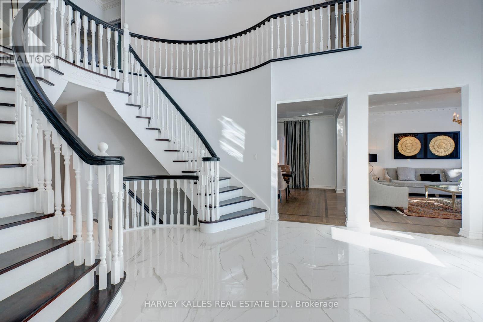 42 Grangemill Crescent, Toronto, Ontario  M3B 2J2 - Photo 6 - C12036791