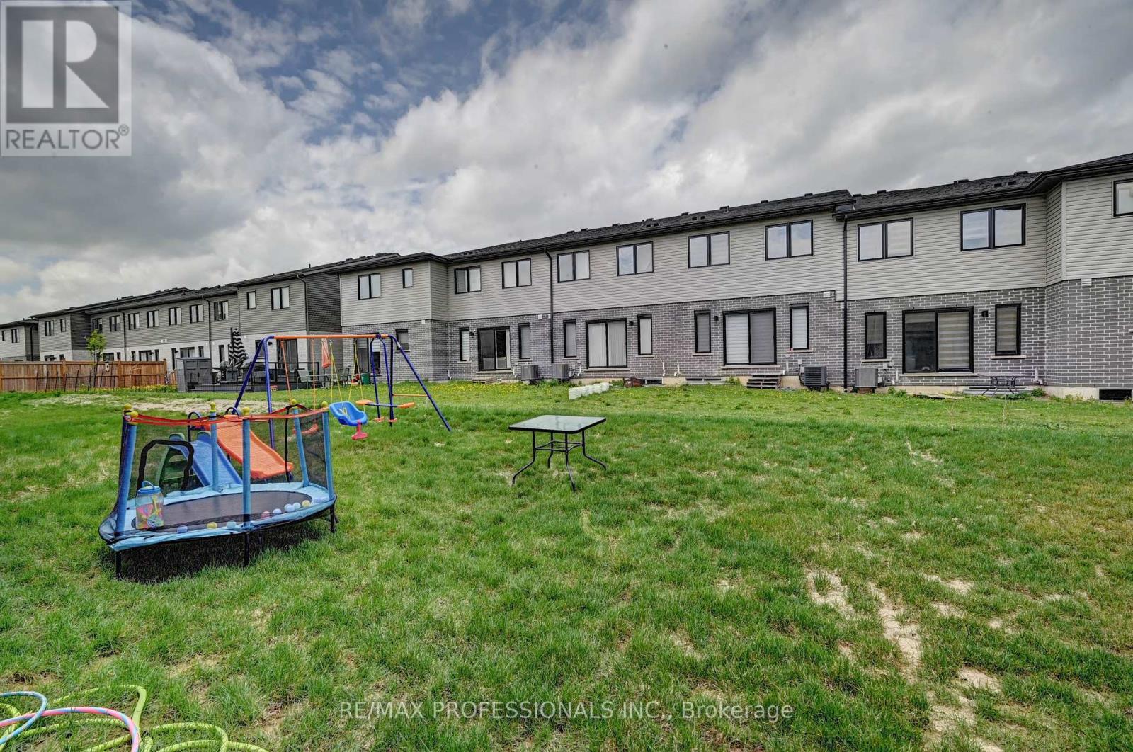 36 Blacklock Street, Cambridge, Ontario  N1S 0E3 - Photo 45 - X12129138