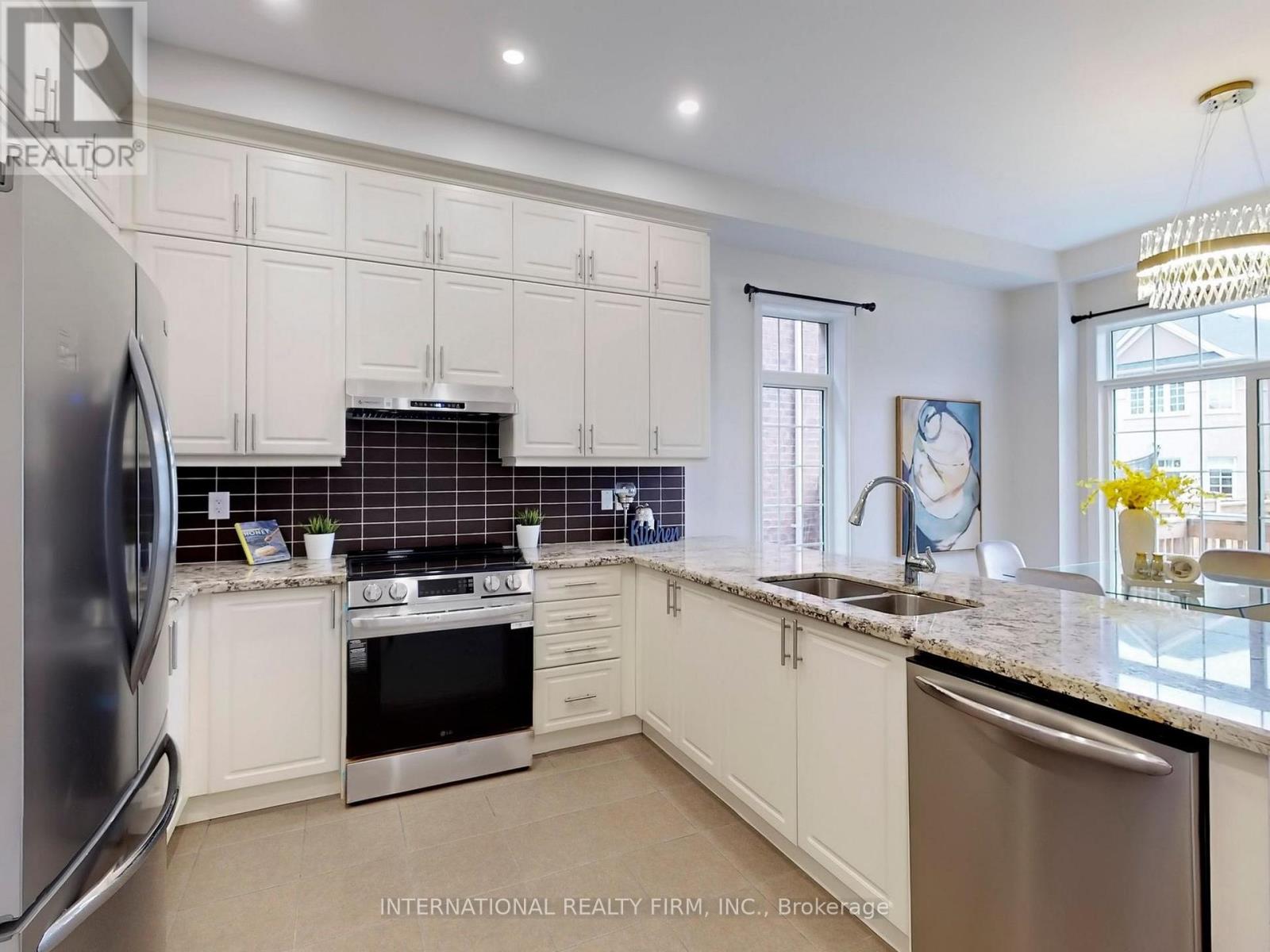 254 Niagara Trail, Halton Hills, Ontario  L7G 0M4 - Photo 9 - W12123195