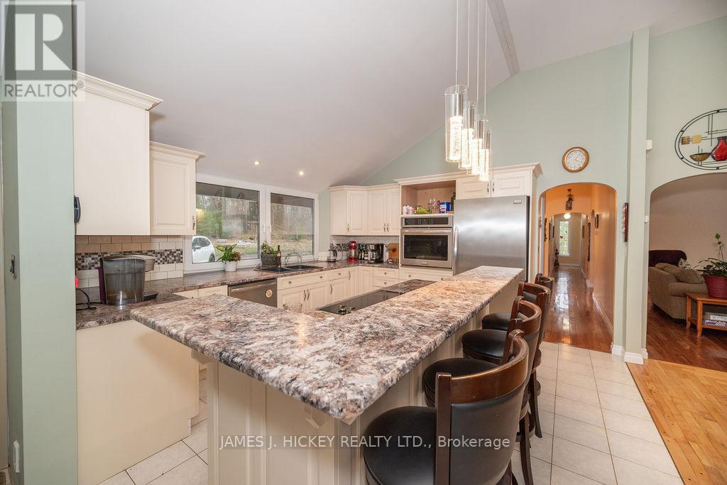 34224 Highway 17 Highway, Deep River, Ontario  K0J 1P0 - Photo 11 - X12129172