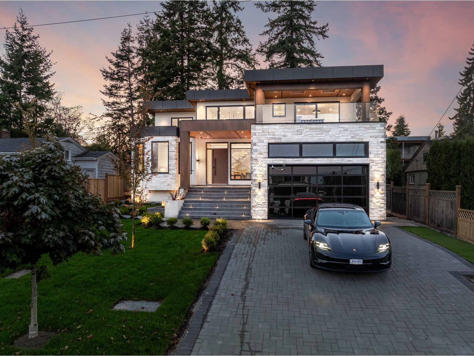 Property at 1341 LEE STREET image 3