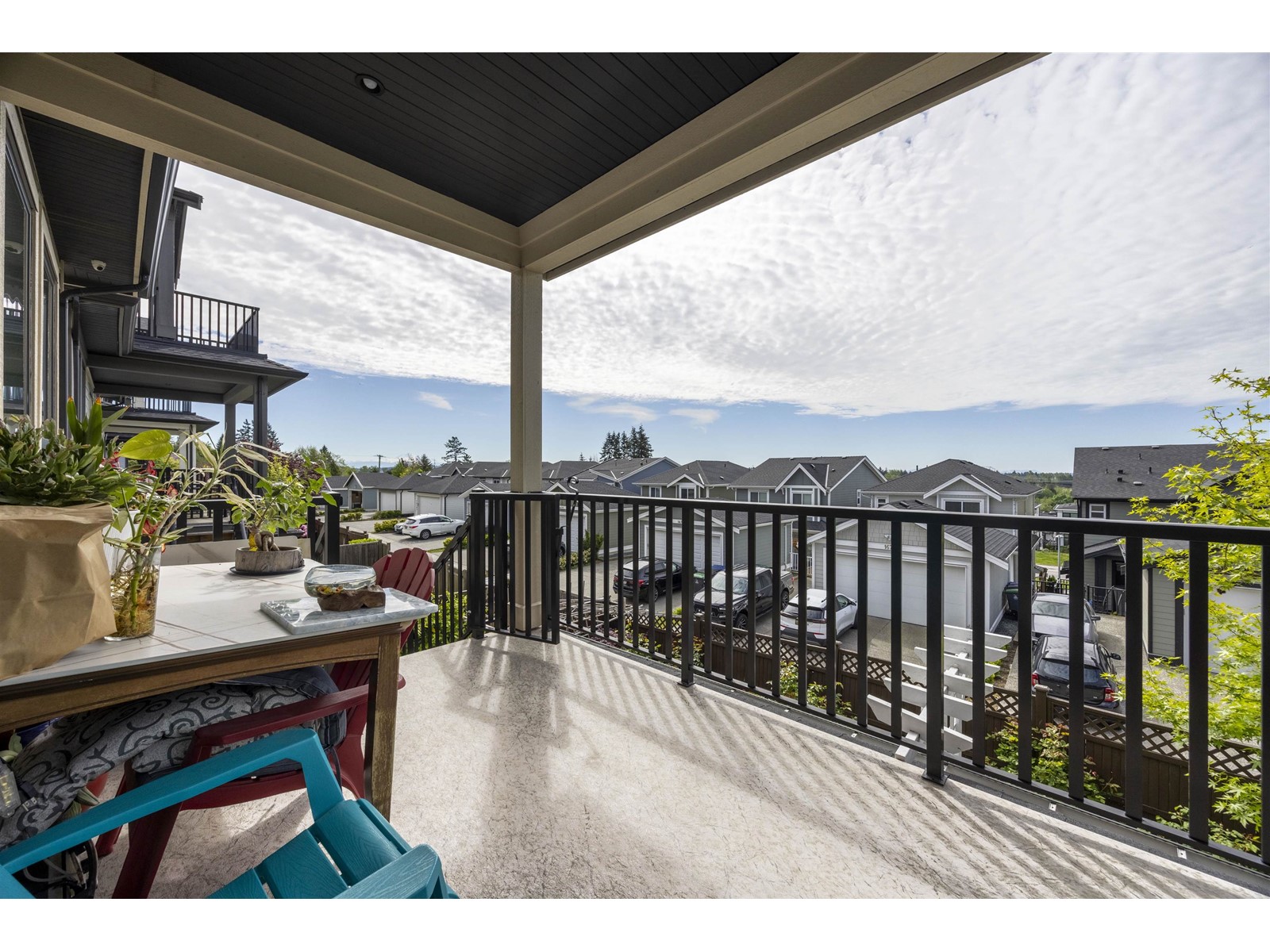 Property at 16764 16A AVENUE image 5