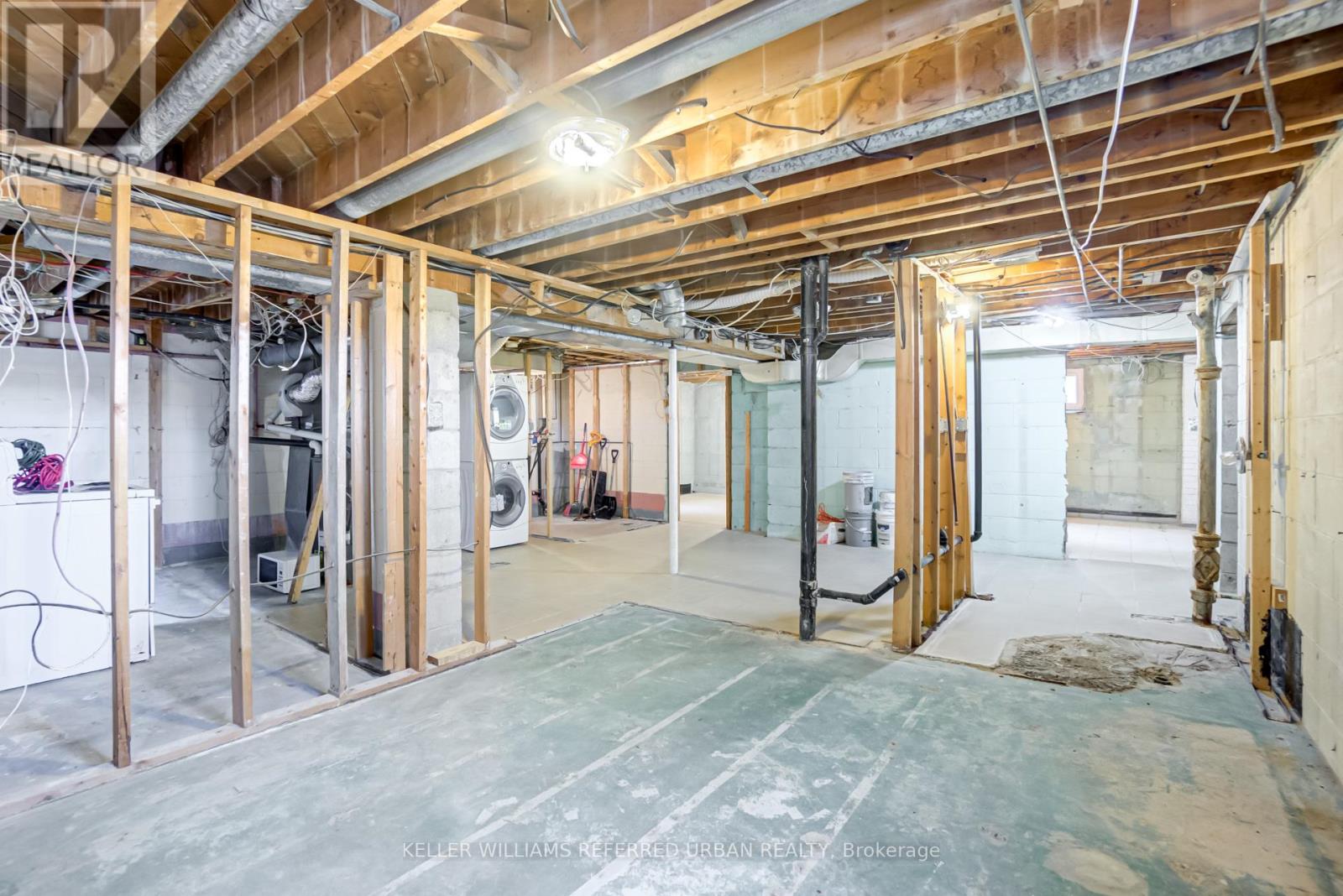 91 Bishop Avenue, Toronto, Ontario  M2M 1Z5 - Photo 35 - C12129169