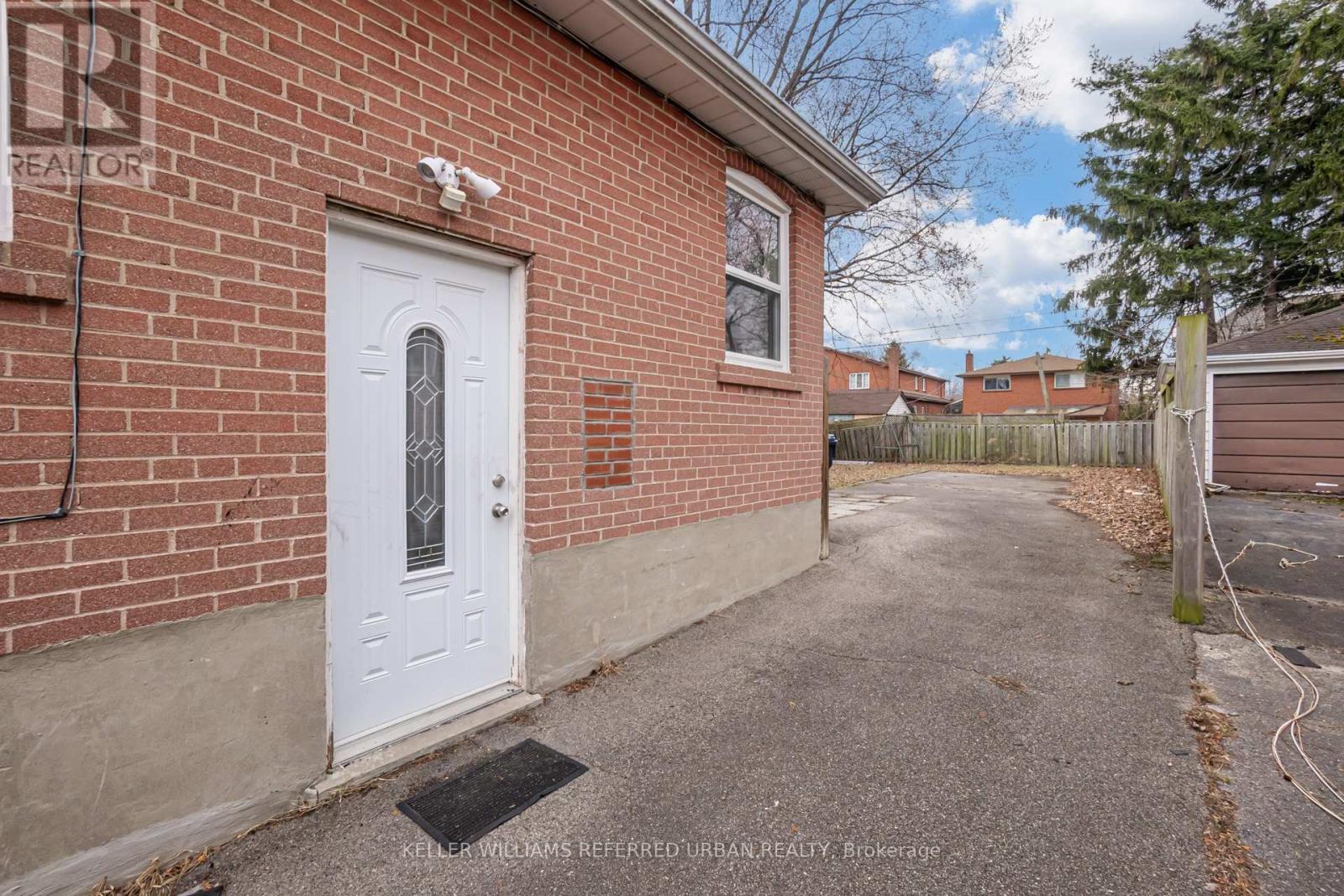 91 Bishop Avenue, Toronto, Ontario  M2M 1Z5 - Photo 37 - C12129169