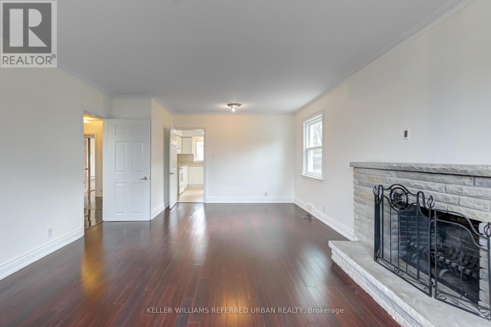 91 Bishop Avenue, Toronto, Ontario  M2M 1Z5 - Photo 7 - C12129169