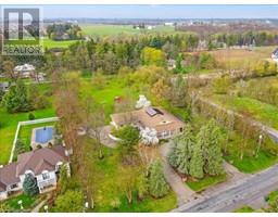 35 CHARING Cross, waterloo, Ontario