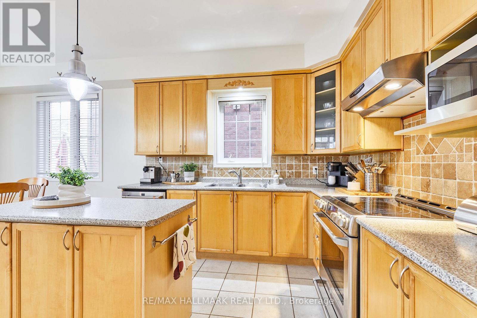 259 Country Glen Road, Markham, Ontario  L6B 1C3 - Photo 14 - N12129205