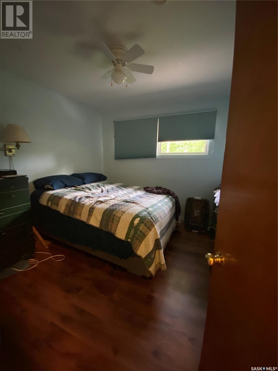 236 10th Street Ne, Weyburn, Saskatchewan  S4H 1H3 - Photo 10 - SK004815