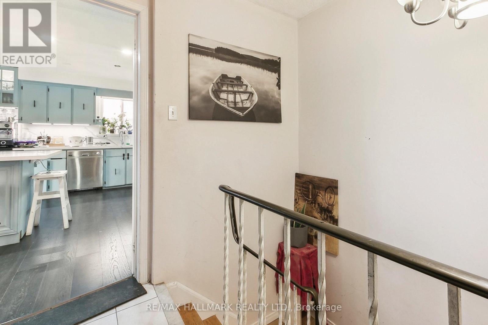 Property at 70 ALICEWOOD COURT image 4