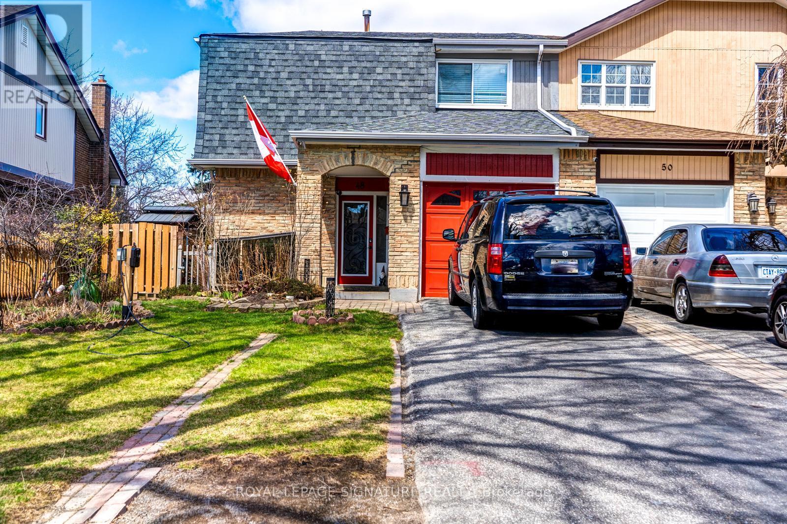48 LAWNDALE CRESCENT, Brampton, Ontario