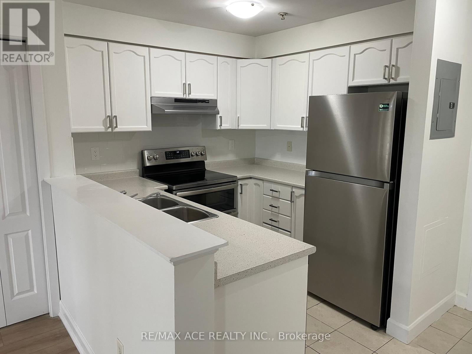 Property at 2104 - 6 DAYSPRING CIRCLE image 5