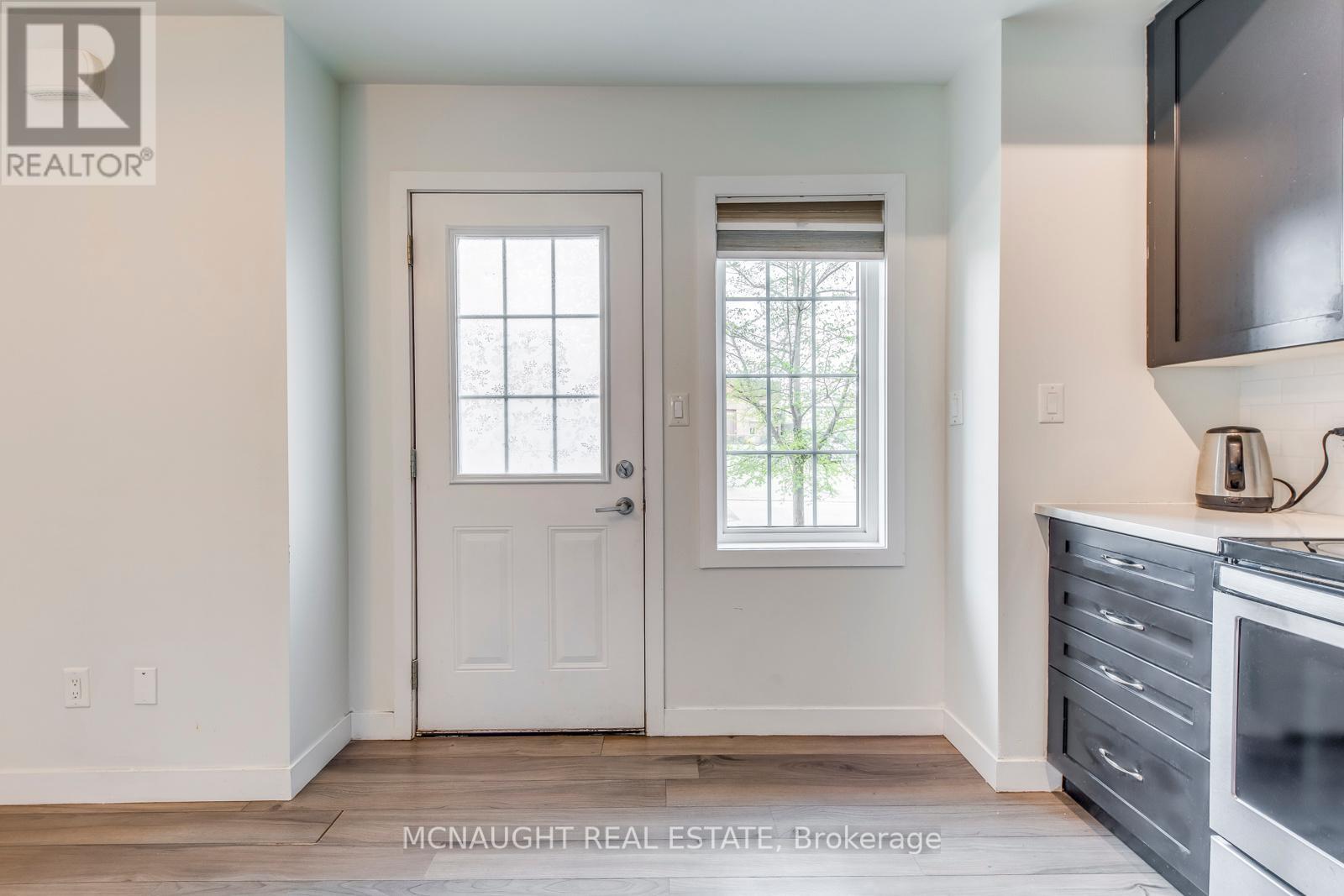 2 - 9 Forbes Avenue, Toronto (Keelesdale-Eglinton West), Ontario  M6M 0B5 - Photo 3 - W12127880