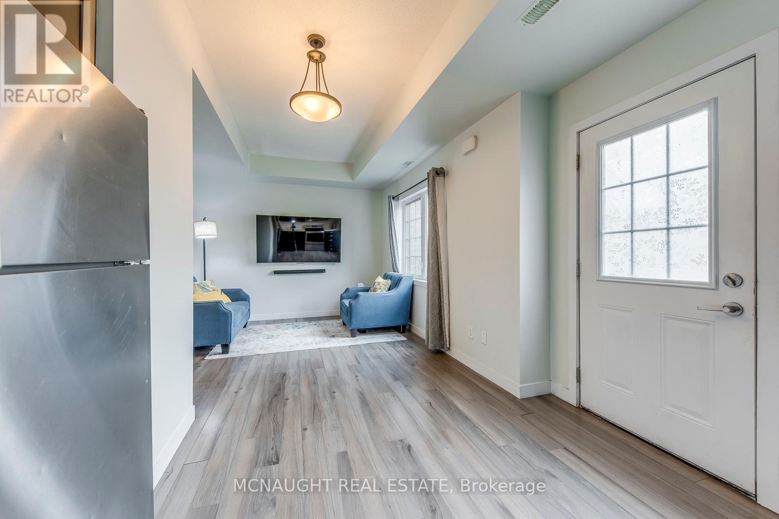 2 - 9 Forbes Avenue, Toronto (Keelesdale-Eglinton West), Ontario  M6M 0B5 - Photo 8 - W12127880