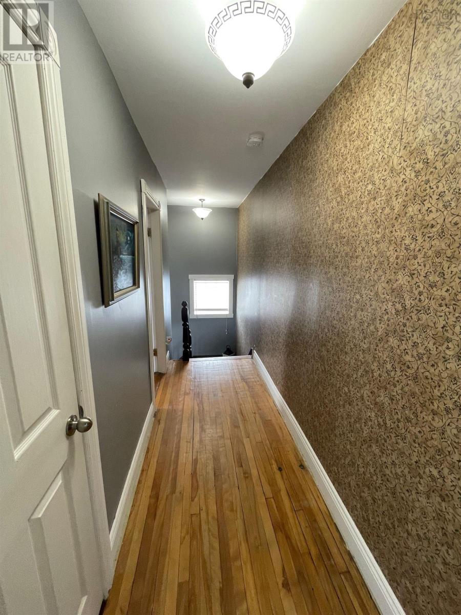 169 Cottage Street, Glace Bay, Nova Scotia  B1A 3T7 - Photo 31 - 202507505