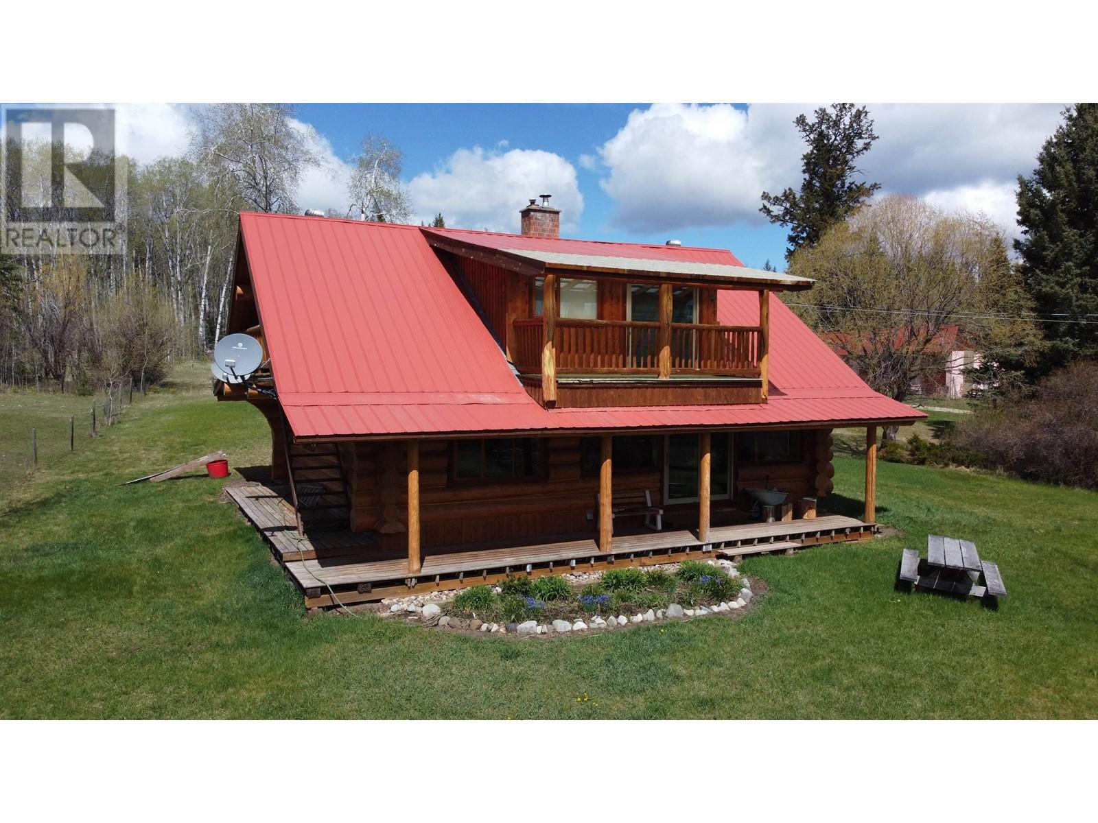 1821 Sharpe Lake Road, 70 Mile House, British Columbia  V0K 2K2 - Photo 4 - R2960149