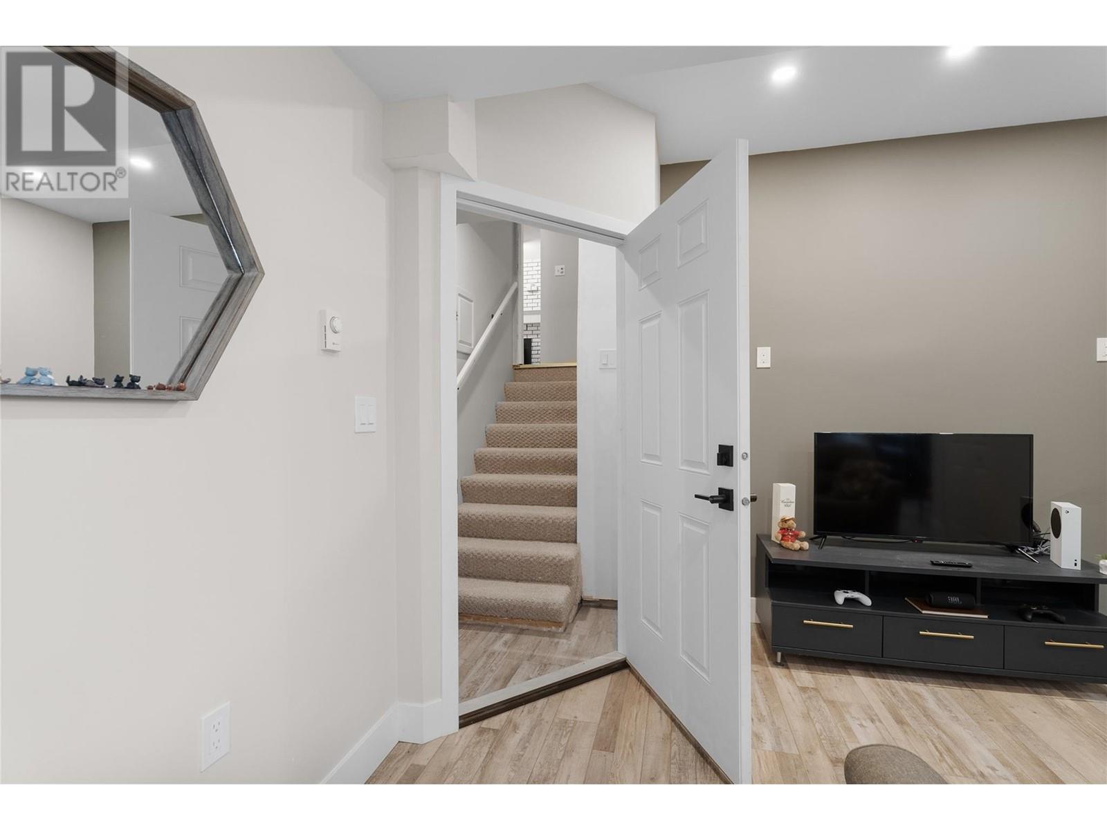 2274 Macintyre Place, Kamloops, British Columbia  V1S 1H7 - Photo 37 - 10346577
