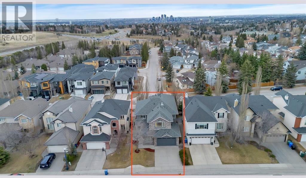 Property at 72 Strathridge Close SW image 1