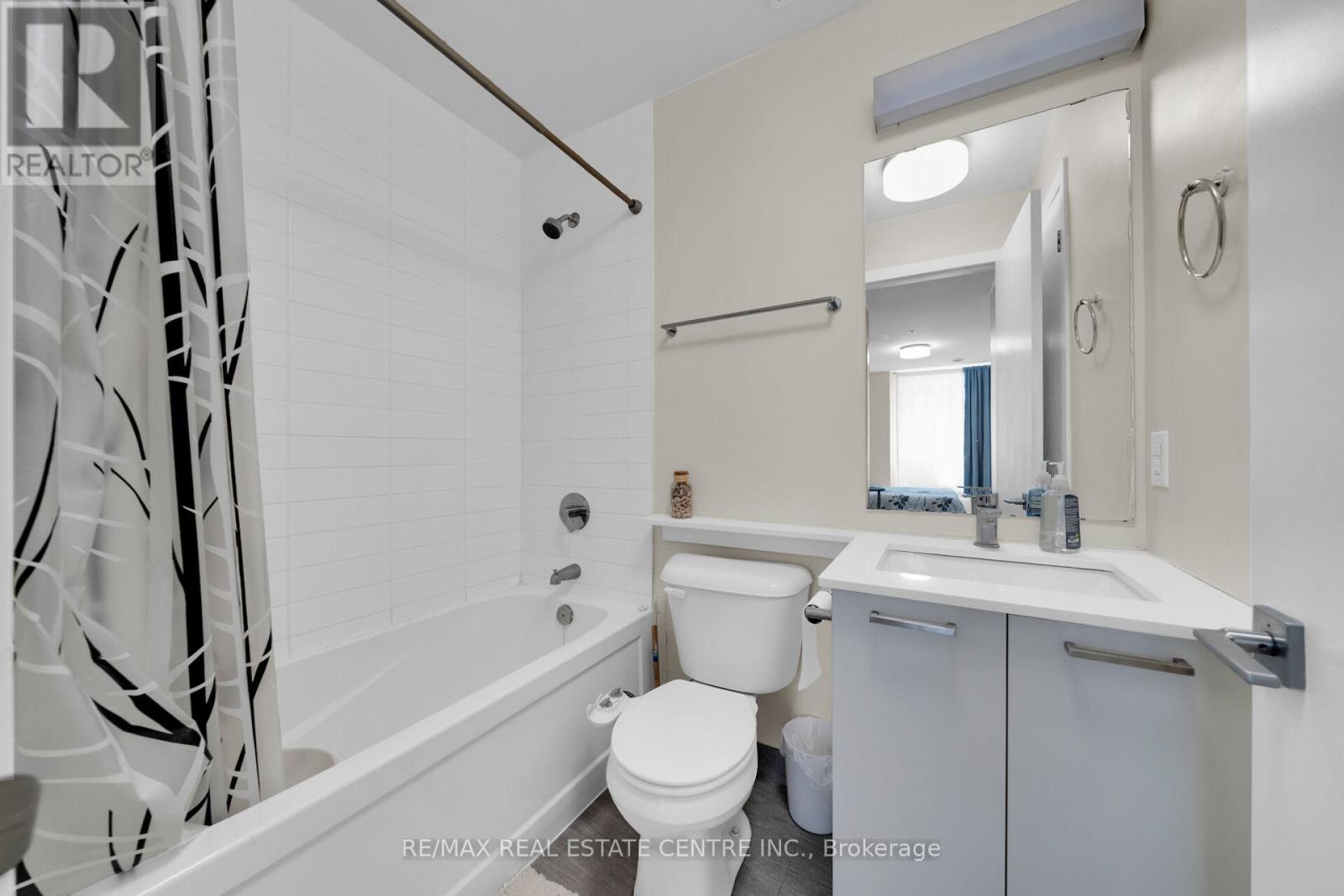 305 - 467 Charlton Avenue E, Hamilton, Ontario  L8N 0B3 - Photo 20 - X12129216