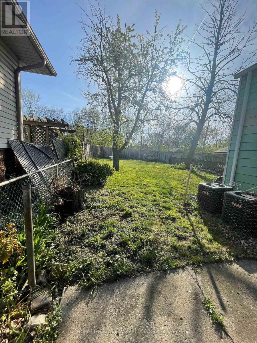 478-480 Cameron Avenue N, Windsor, Ontario  N9B 1Y7 - Photo 4 - X12129217