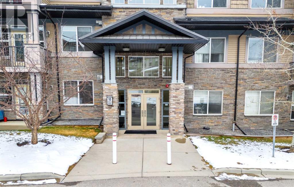 Property at 201, 10 Panatella Road NW image 1