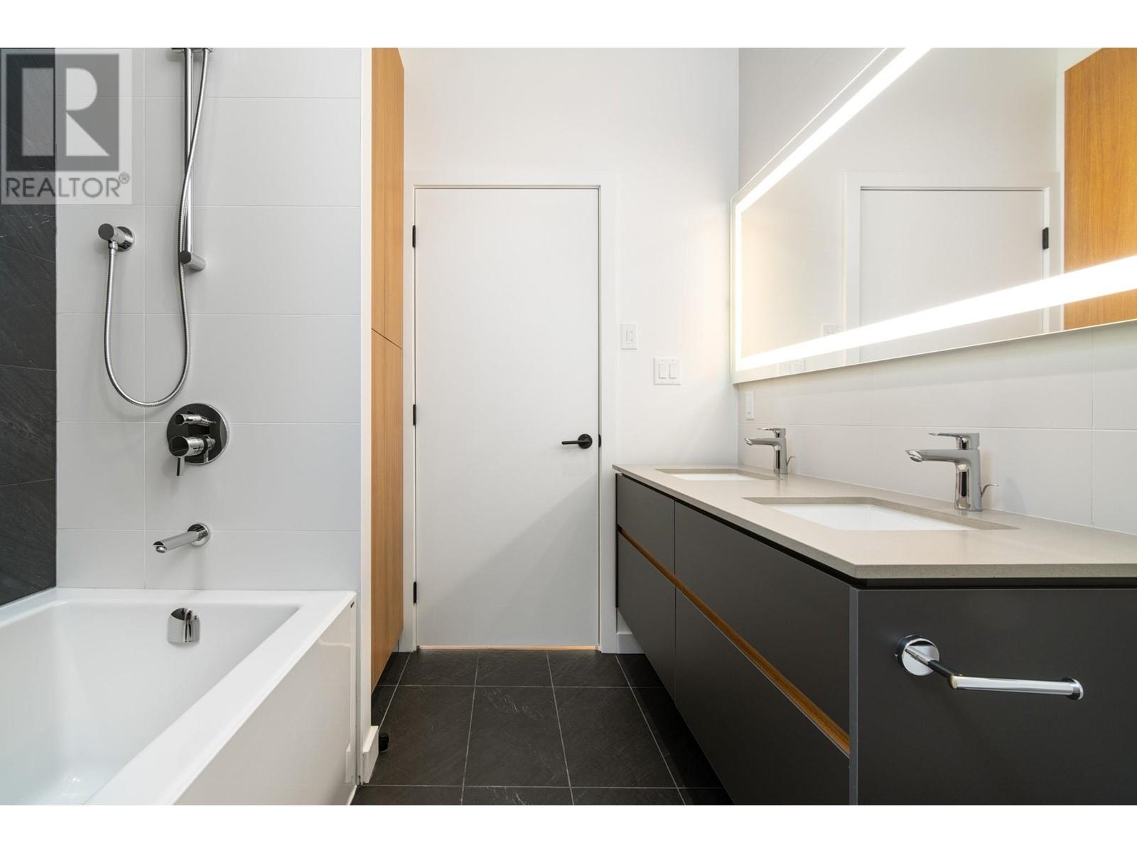 40829 The Crescent, Squamish, British Columbia  V8B 1B1 - Photo 27 - R2996114