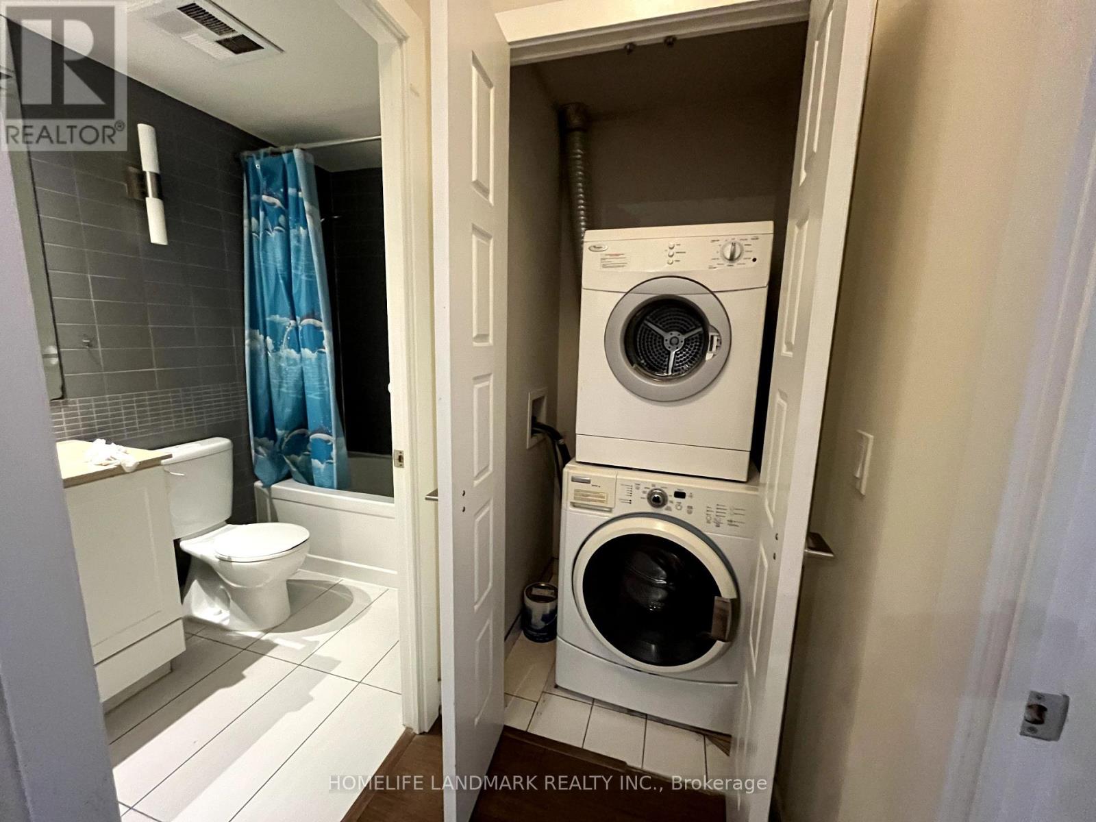 1501 - 28 Linden Street, Toronto, Ontario  M4Y 0A4 - Photo 22 - C12129230