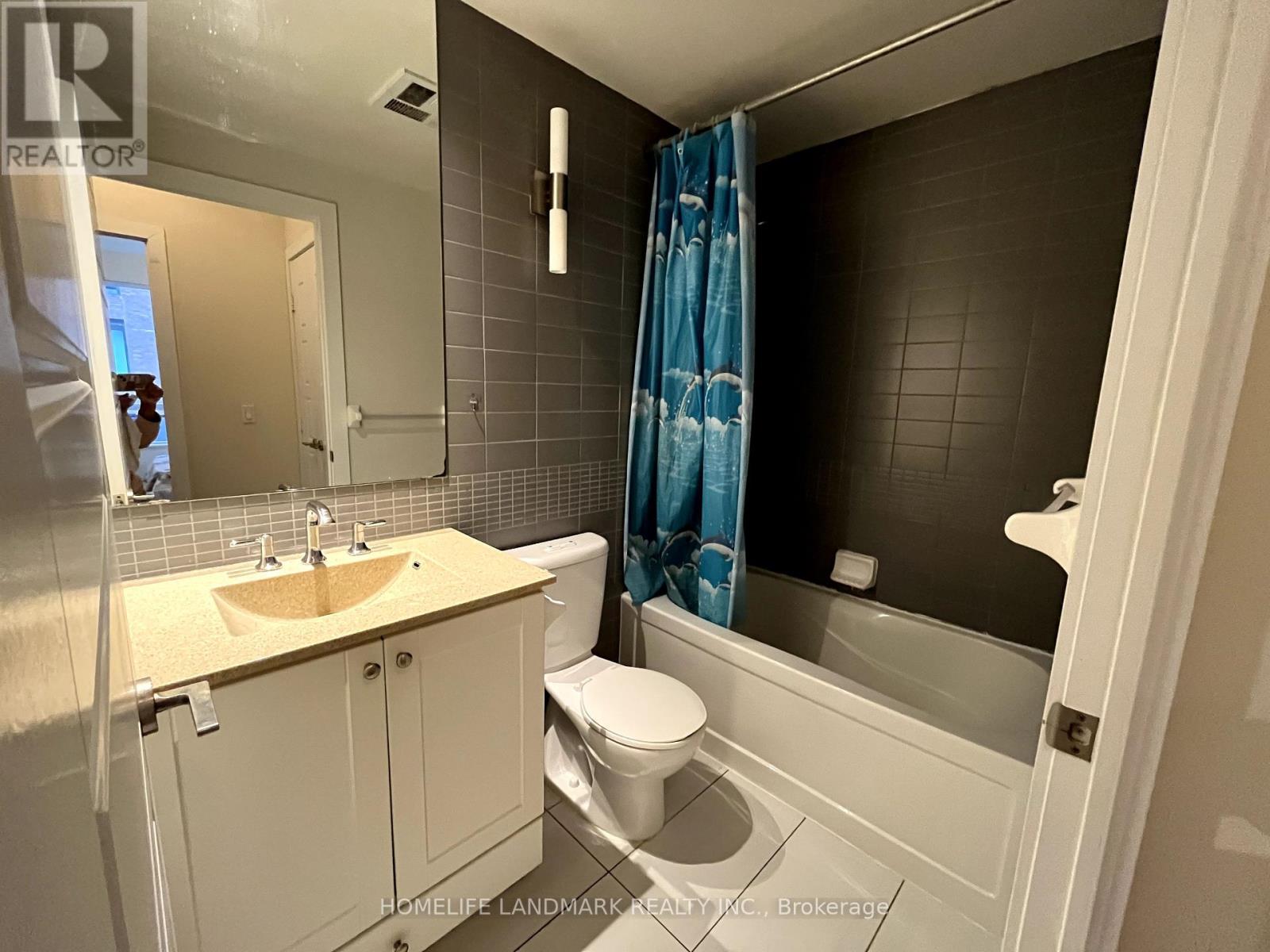 1501 - 28 Linden Street, Toronto, Ontario  M4Y 0A4 - Photo 23 - C12129230