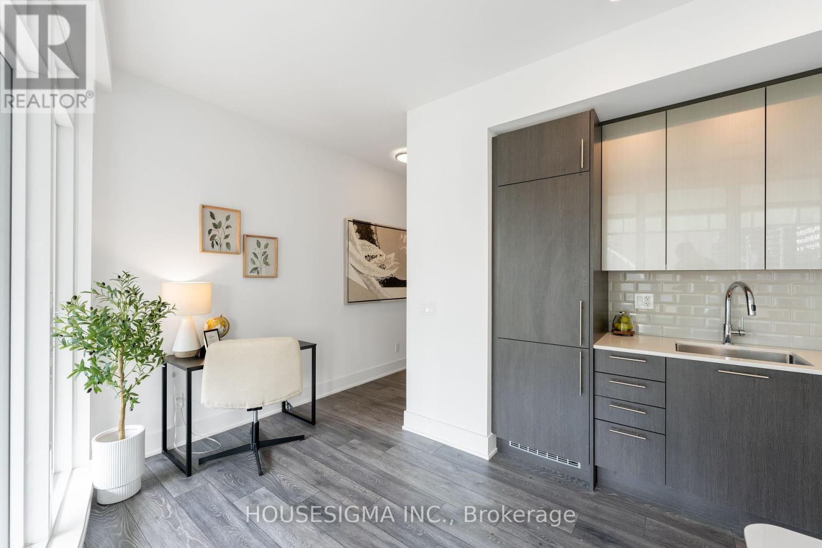 902 - 403 Church Street, Toronto, Ontario  M4Y 2C2 - Photo 7 - C12129253