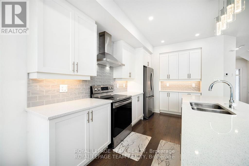 341 Big Dipper Street, Ottawa, Ontario  K4M 0J3 - Photo 12 - X12129242