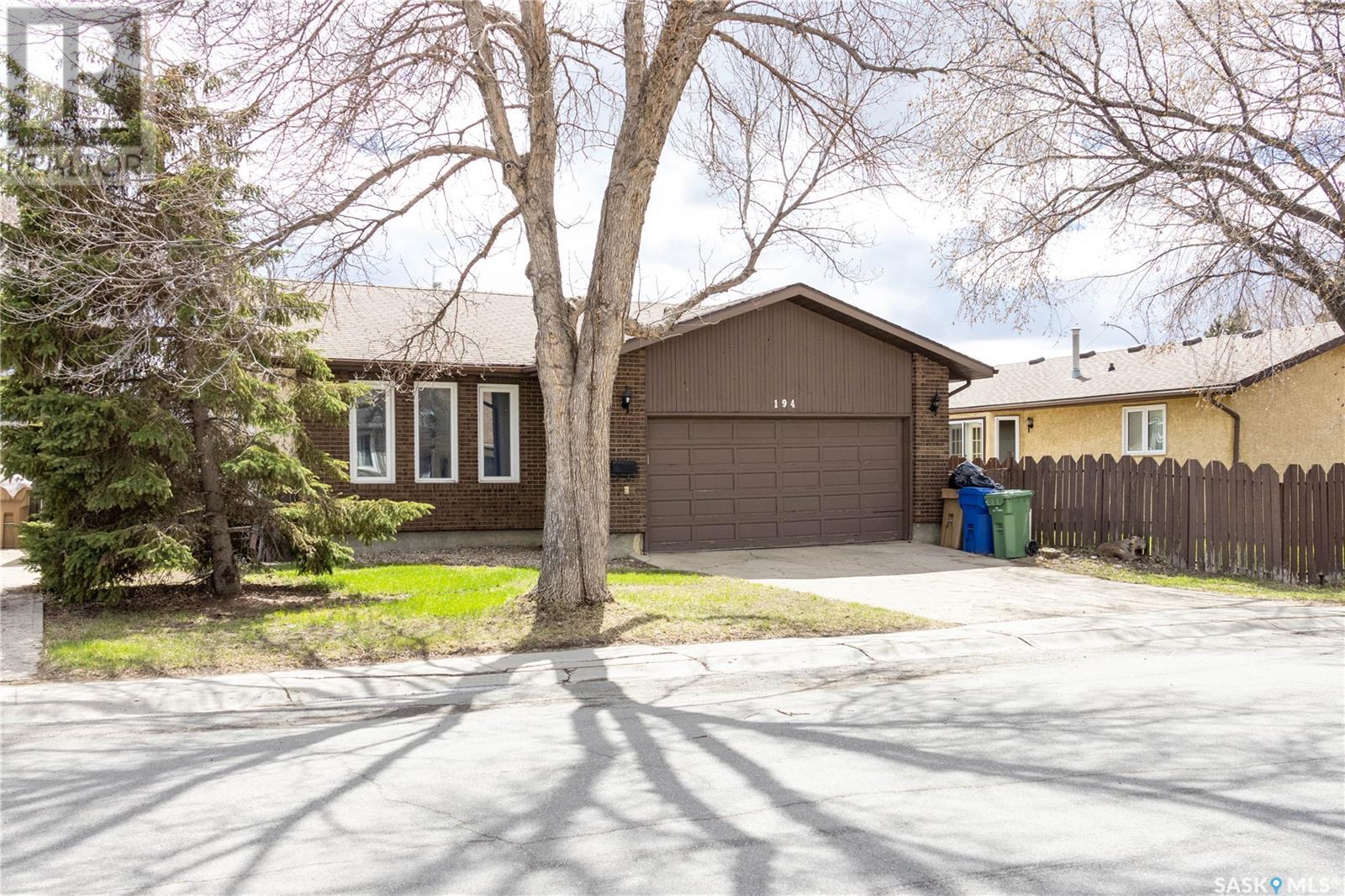 Property at 194 Petersmeyer STREET image 3