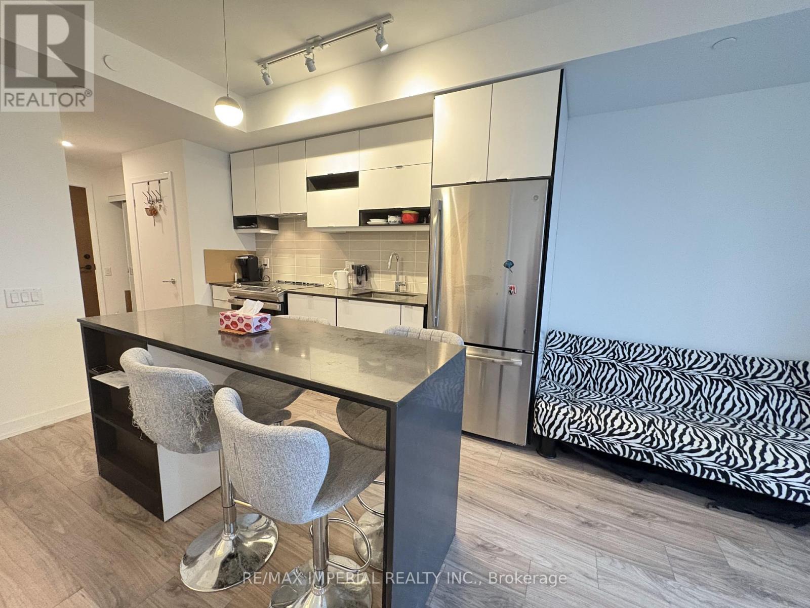 1006 - 4065 Confederation Parkway, Mississauga (City Centre), Ontario  L5B 0L4 - Photo 14 - W12129258