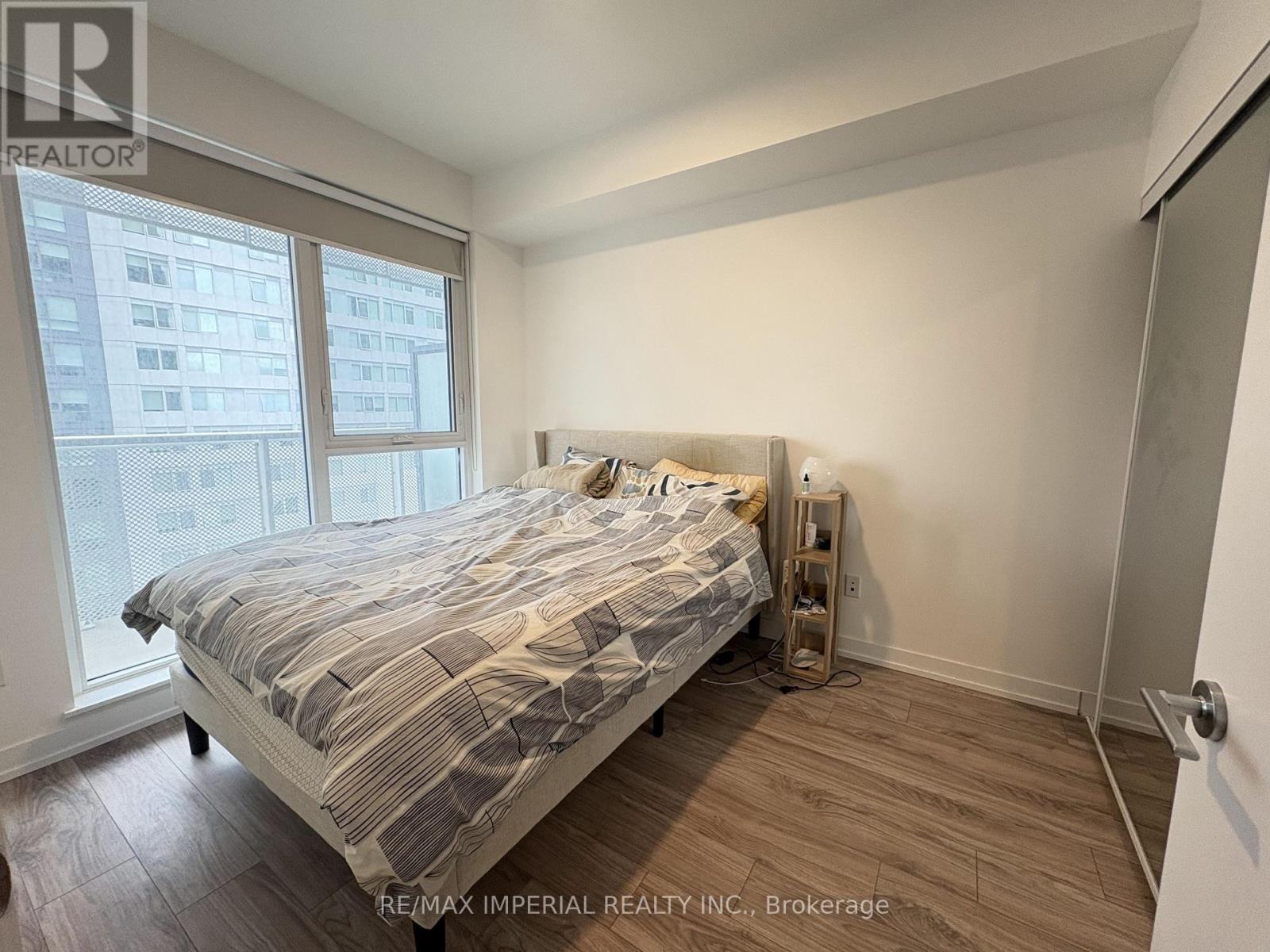 1006 - 4065 Confederation Parkway, Mississauga (City Centre), Ontario  L5B 0L4 - Photo 7 - W12129258