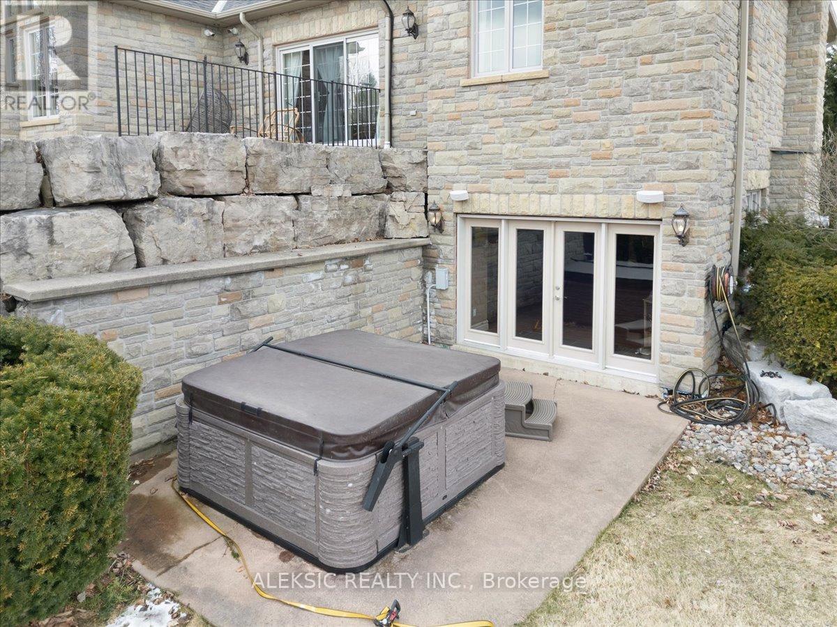 9797 Hunsden Side Road, Caledon, Ontario  L7E 0J8 - Photo 44 - W12086329