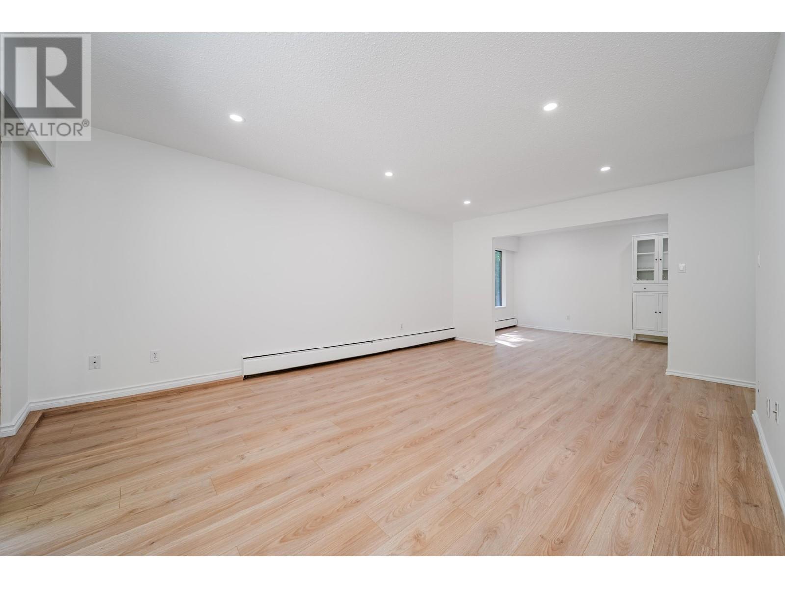 102 150 E 5th Street, North Vancouver, British Columbia  V7L 1L5 - Photo 4 - R2999230