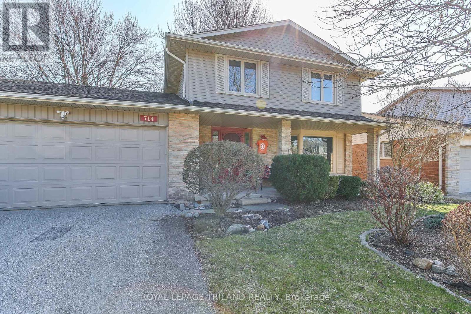 714 Cranbrook Road, London South, Ontario  N6K 1W9 - Photo 5 - X12078632