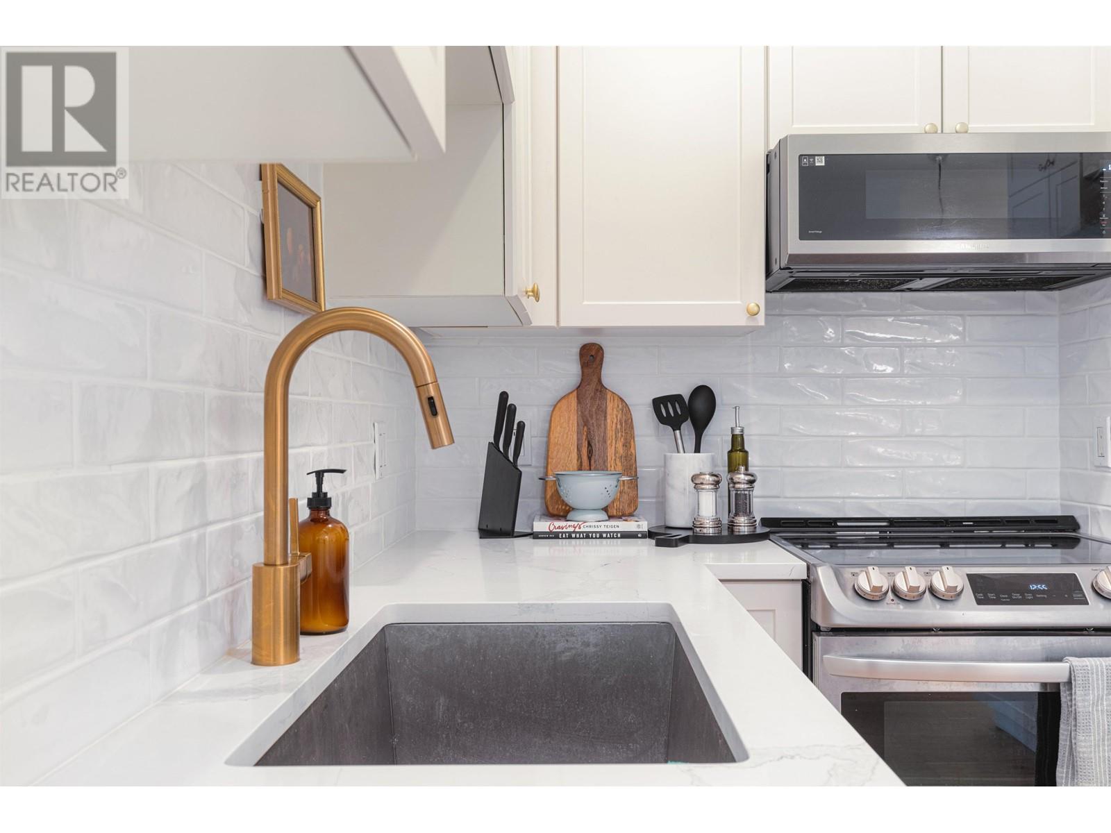 1249 Granville Street, Vancouver, British Columbia  V6Z 1M5 - Photo 12 - R2999499