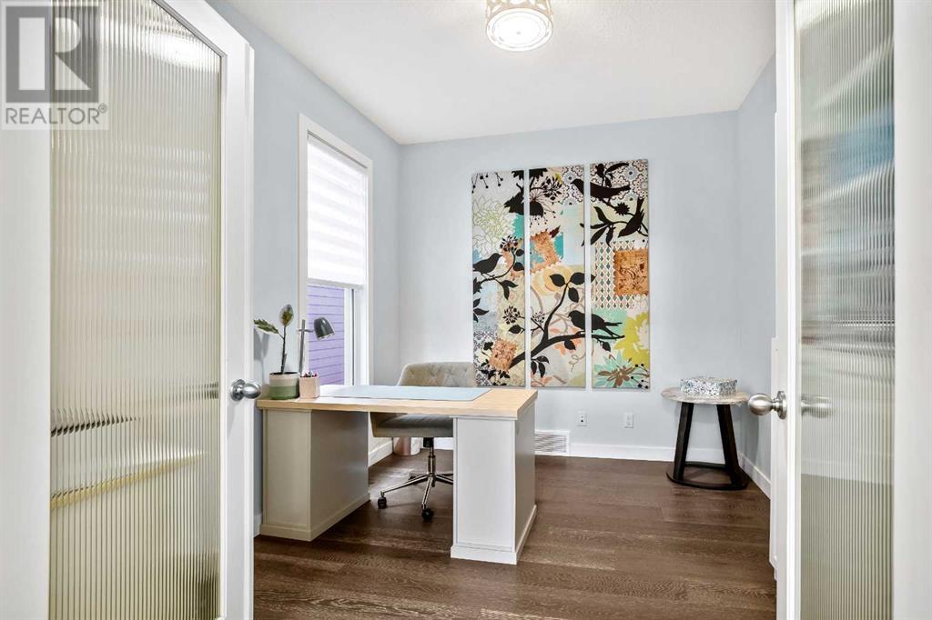 Property at 42 Masters Avenue SE image 5