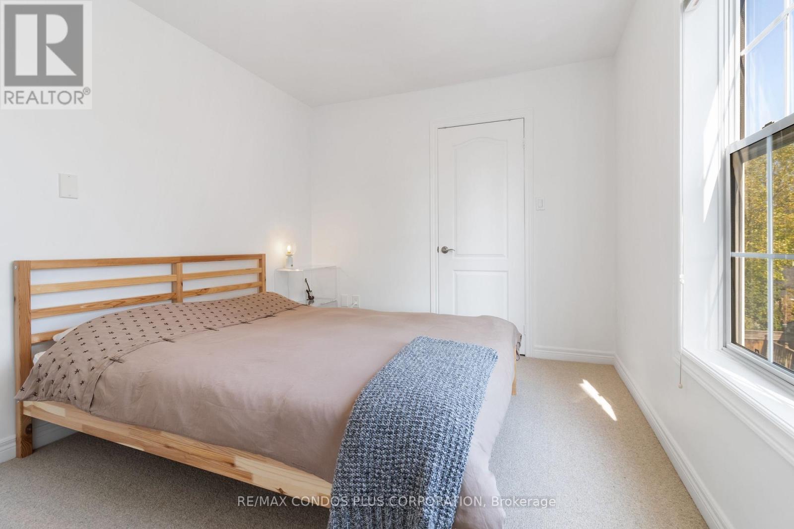127 Boardwalk Drive, Toronto, Ontario  M4L 3X9 - Photo 23 - E12129292